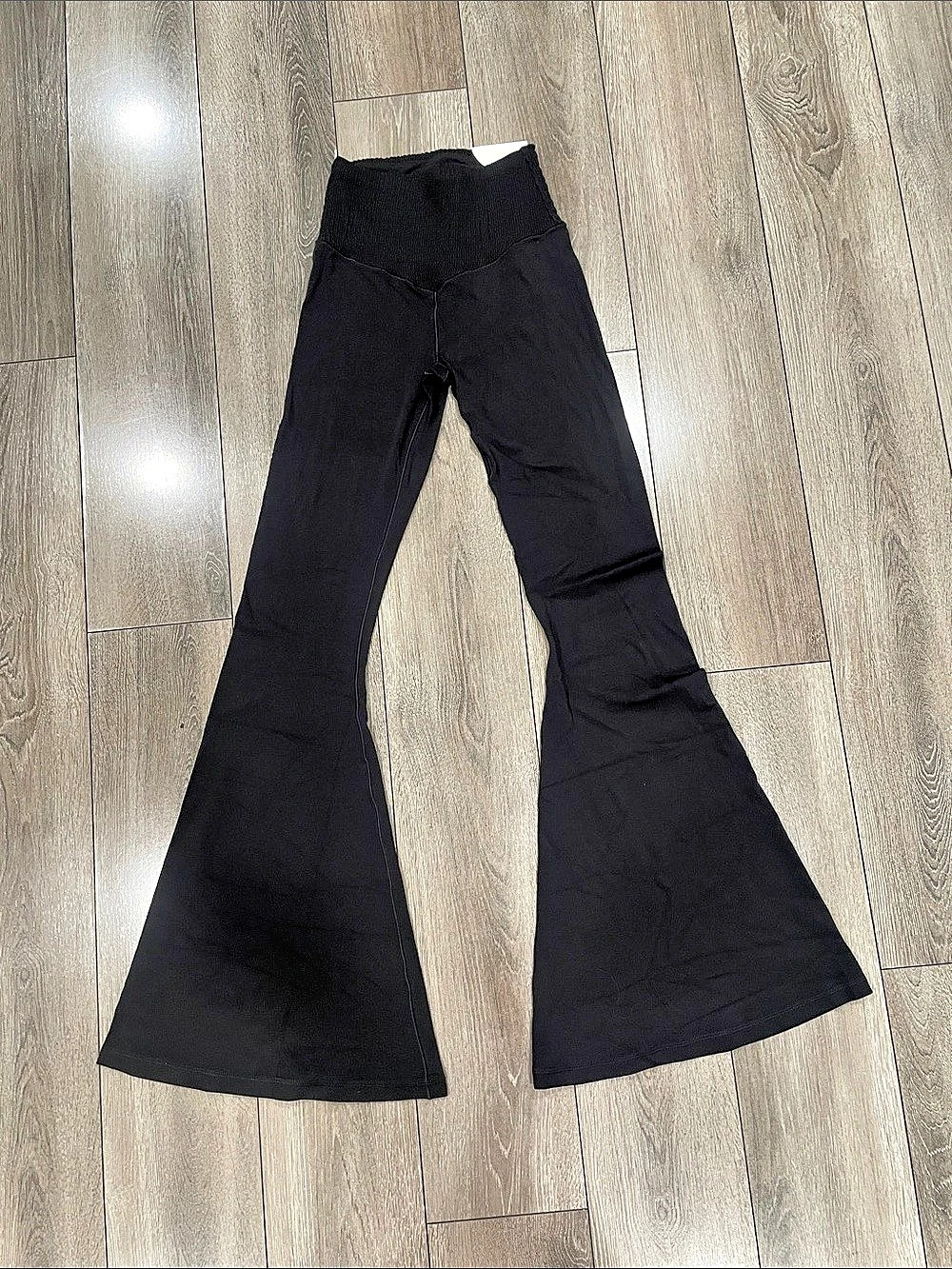 Offline by Aerie Real Me Super Flare Super Flare Pants Black Size Small-  New